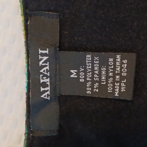 ☀️Alfani Short Sleeved Top - Picture 3 of 7